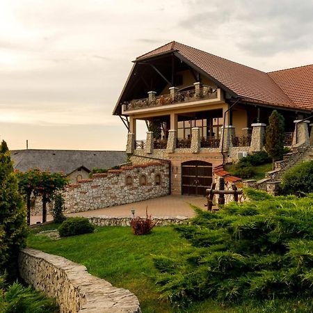 Chateau Vartely Orhei Exteriör bild