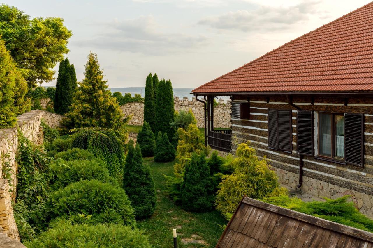 Chateau Vartely Orhei Exteriör bild