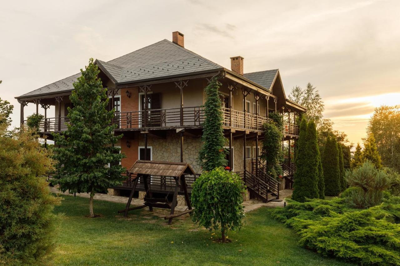Chateau Vartely Orhei Exteriör bild